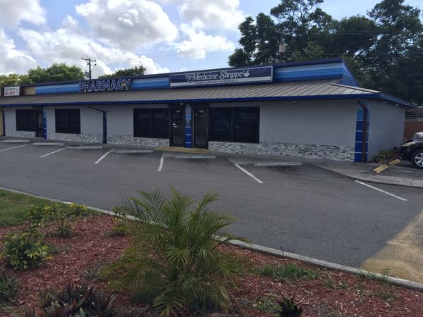 New Port Richey Medicine Shoppe storefront on Grand Blvd in New Port Richey